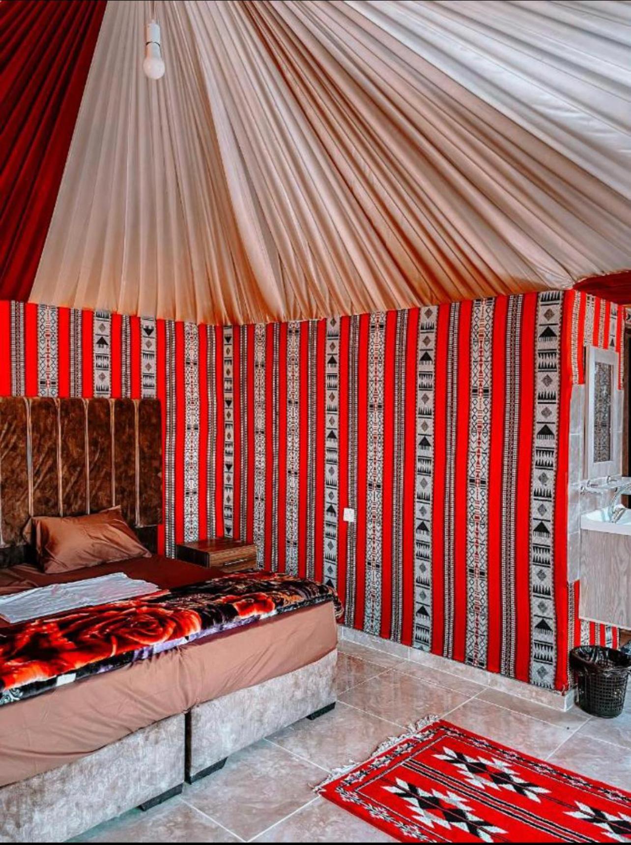 Rum Magic Luxury Camp Wadi Rum Exteriör bild
