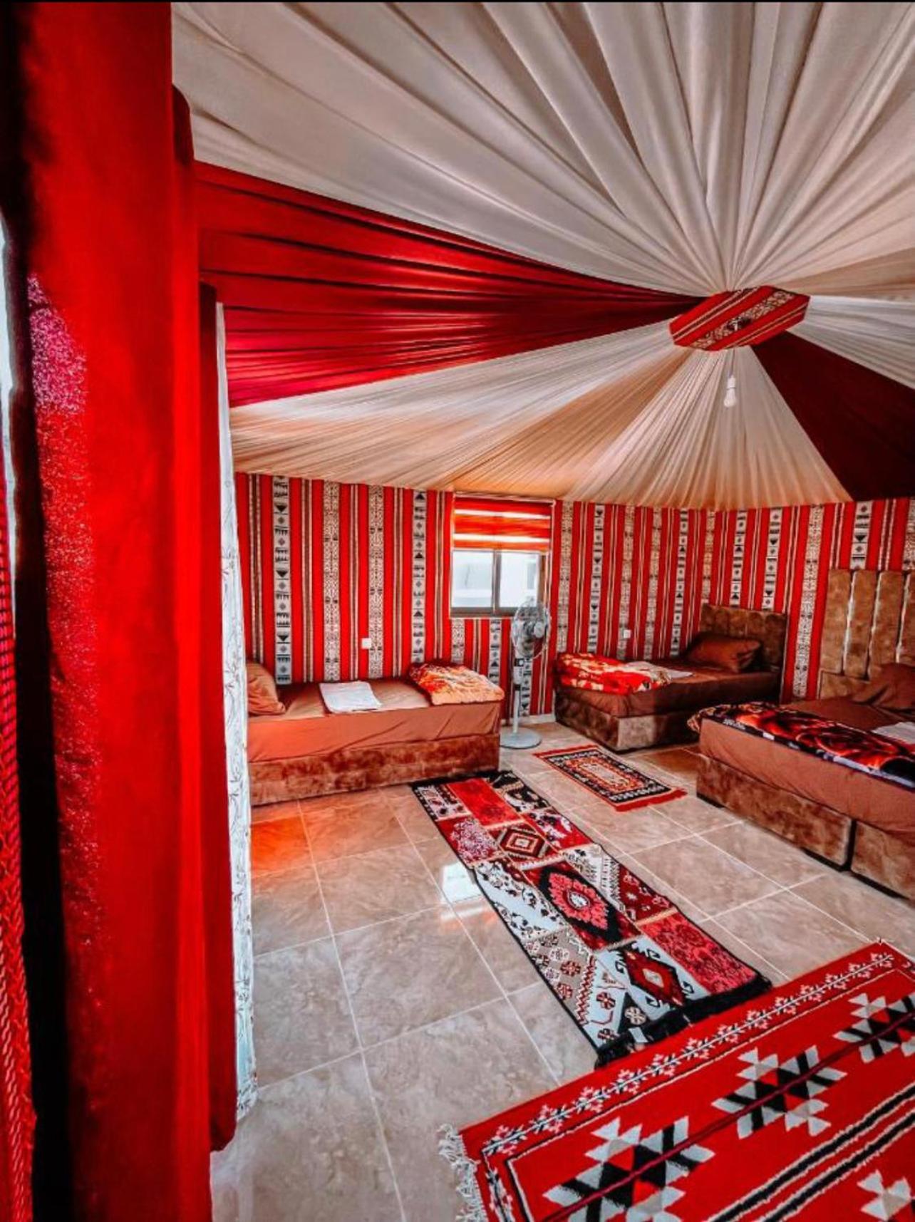 Rum Magic Luxury Camp Wadi Rum Exteriör bild